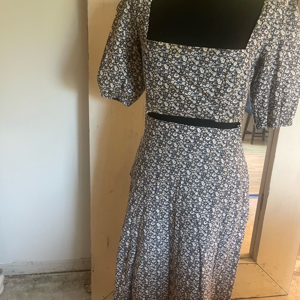 Floral Puff Sleeve Skirt